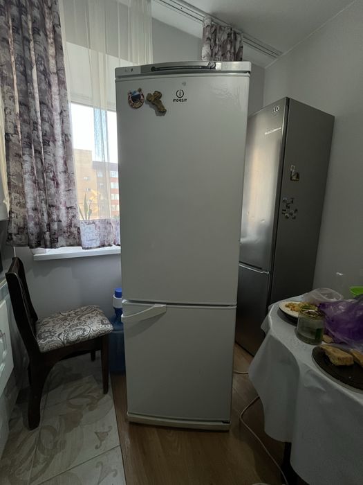 холодильник Indesit