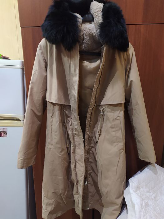 Продам куртки 3000 тенге