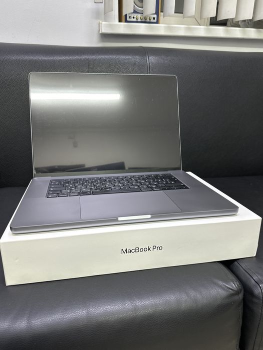 Macbook Pro 16 M1 16ГБ/1ТБ 2021