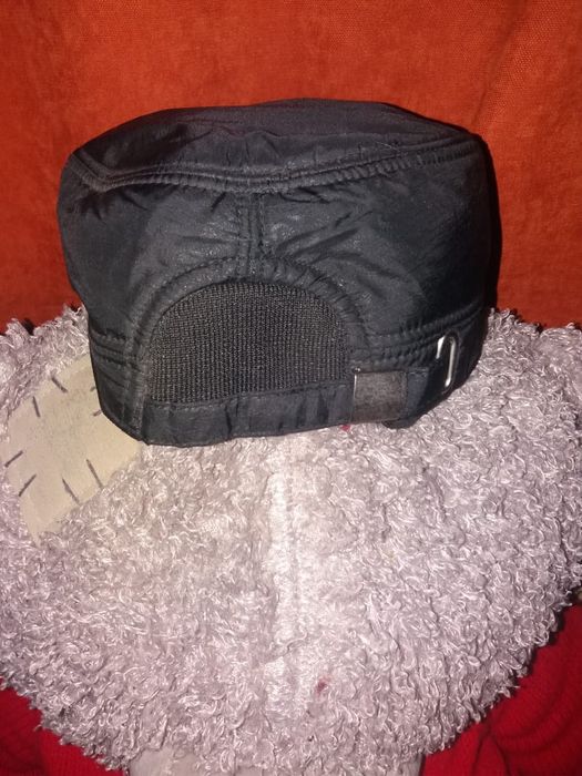 Мужская шапка типа картуза