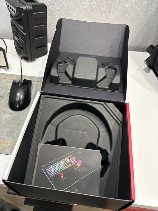 Продам наушники hyperX cloud III оригинал 1 месяц
