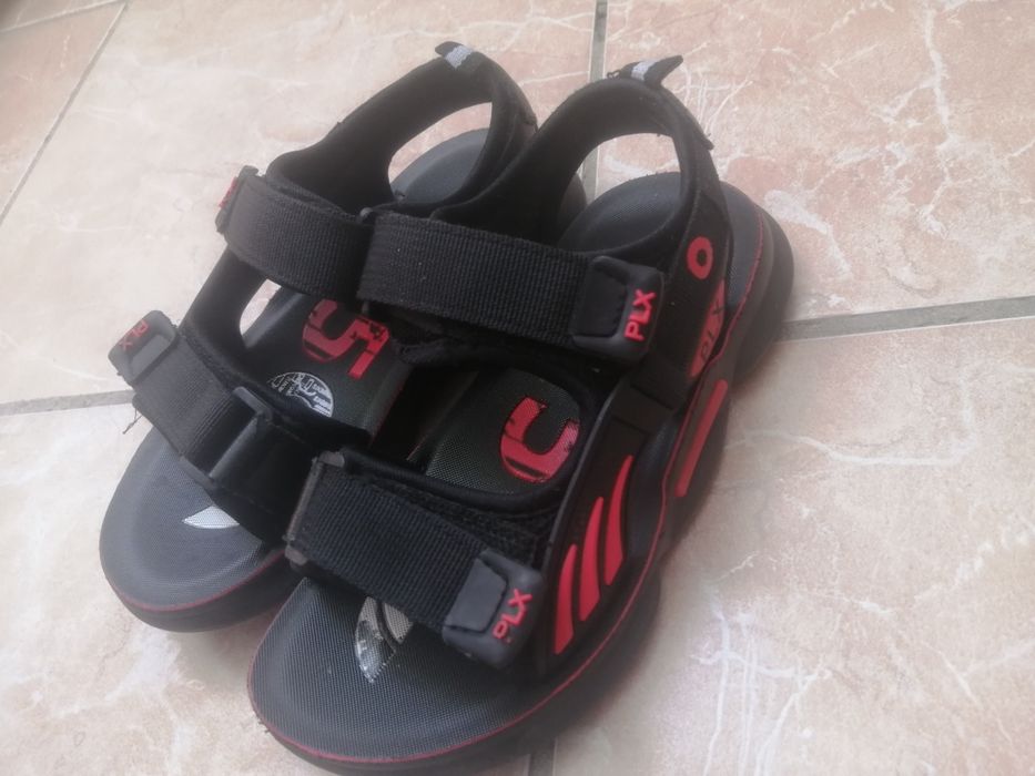 Мальчиковый сандал