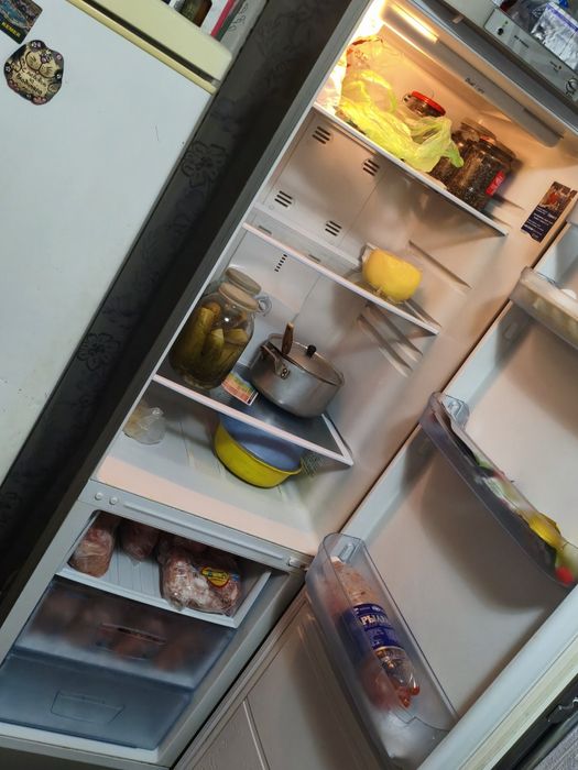 Продам холодильник ноу Фрост