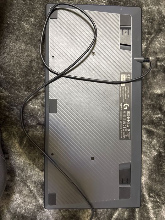 Logitech g235 перфектна клавиатура