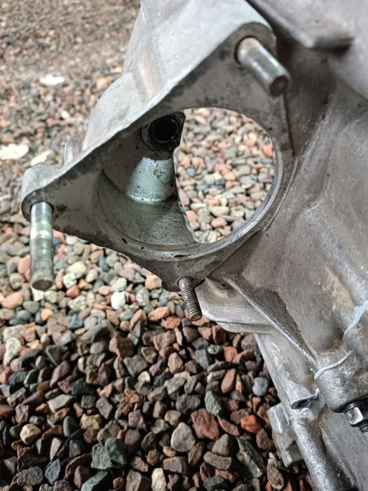 Кпп сотилади 2115