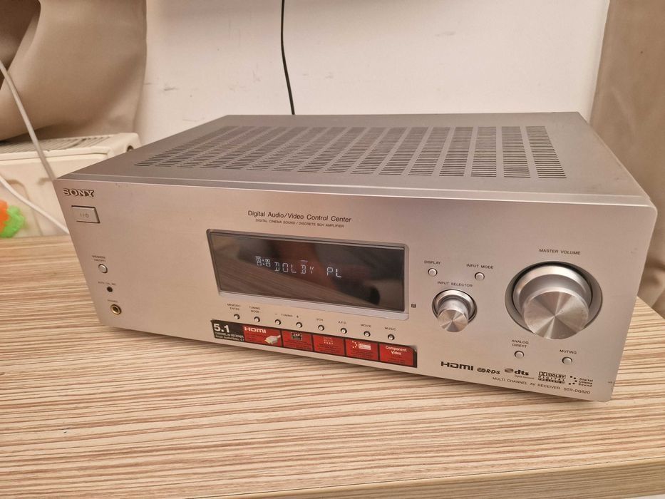 Vând receiver Sony dg520