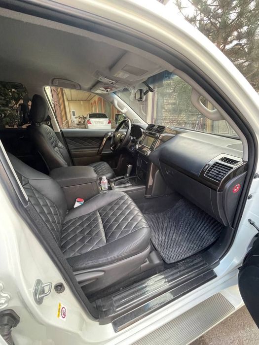 Toyota Prado land cruzer