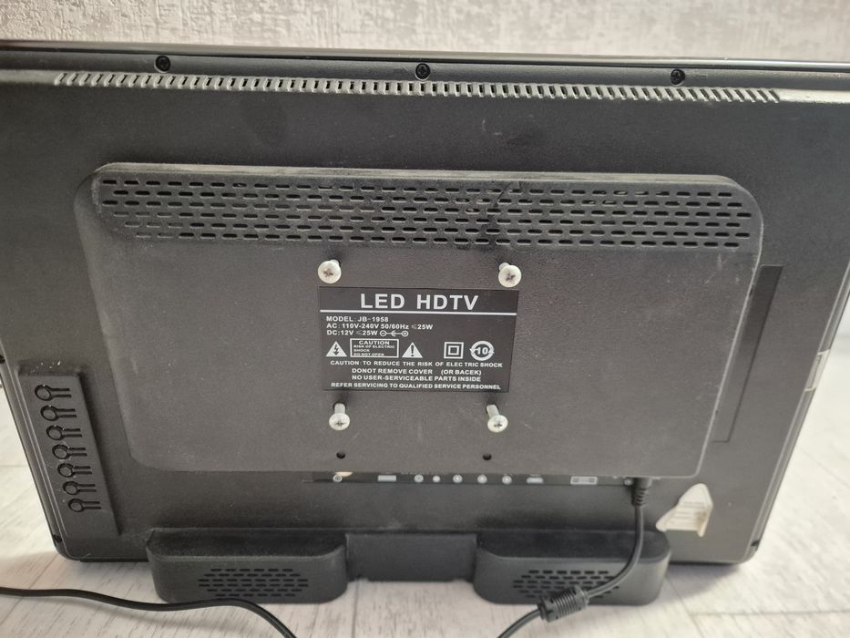 Телевизор ,19 дюймов