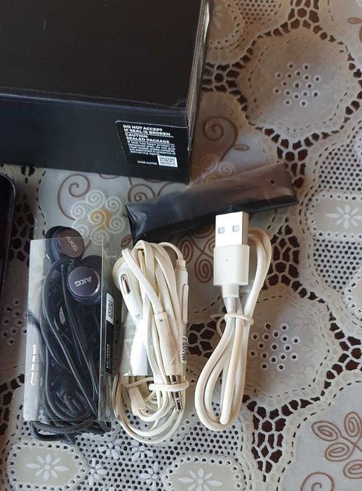 Vând telefon Samsung Galaxy S9 plus