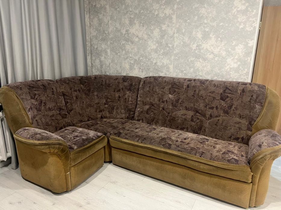 Отдам даром диван