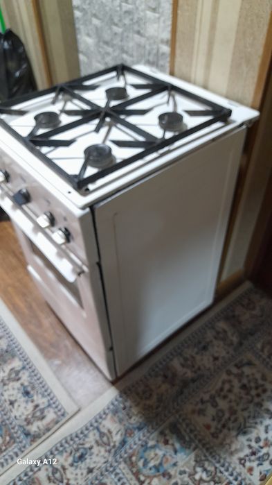 Газовая плита,в отличном состоянии.