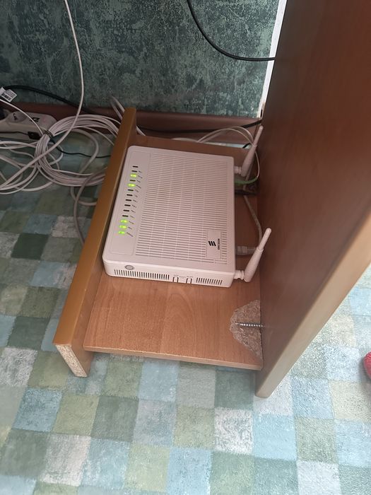 Пррдам стол компьютерный