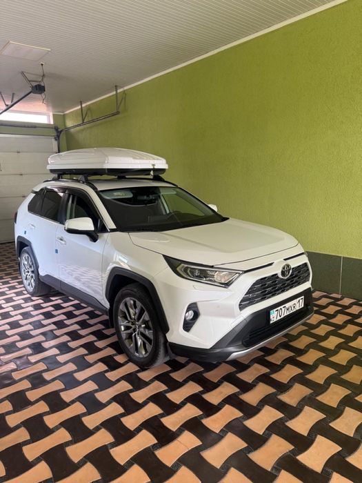 Автобокс на крышу автомобиля