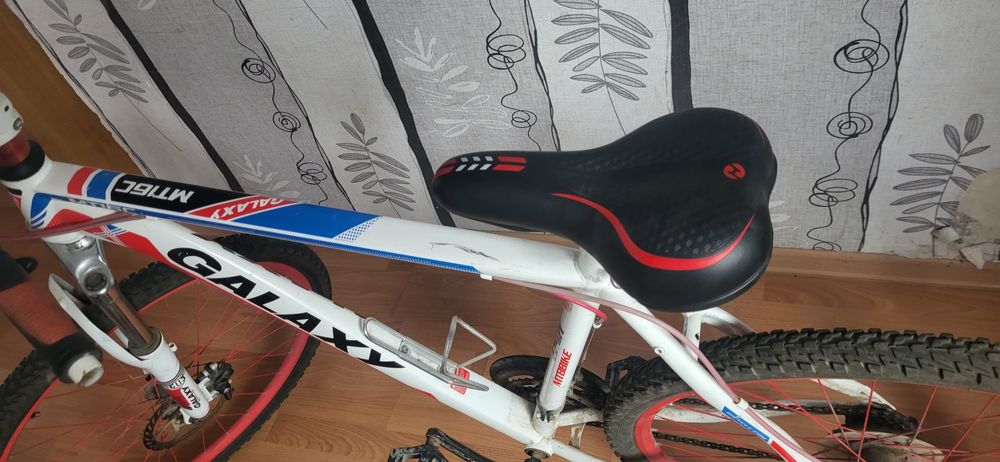 Велосипед,велик сатылады