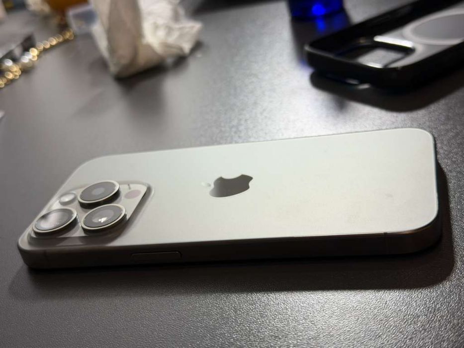 Iphone 15pro, 256GB, eSim+SIMka