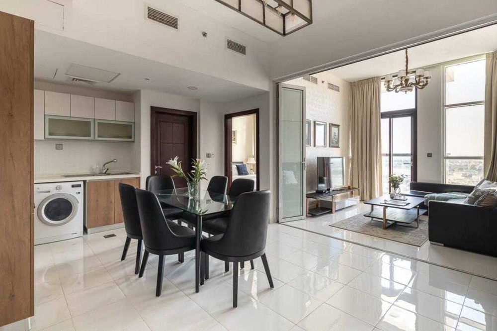 Сдается 3 комнатная просторная квартира на 8 этаже, Минор, 3/8/12. Р8