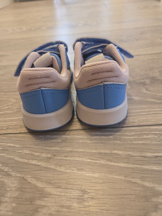 Детски маркови обувки