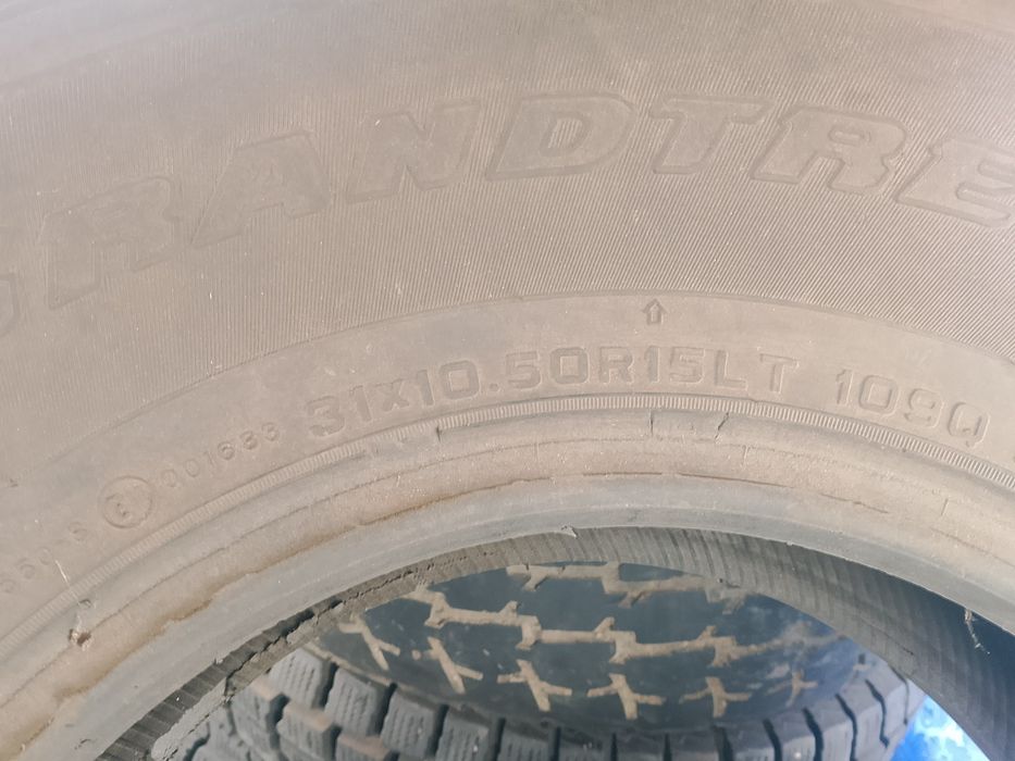 Шины 2 зимние липучка 5летних