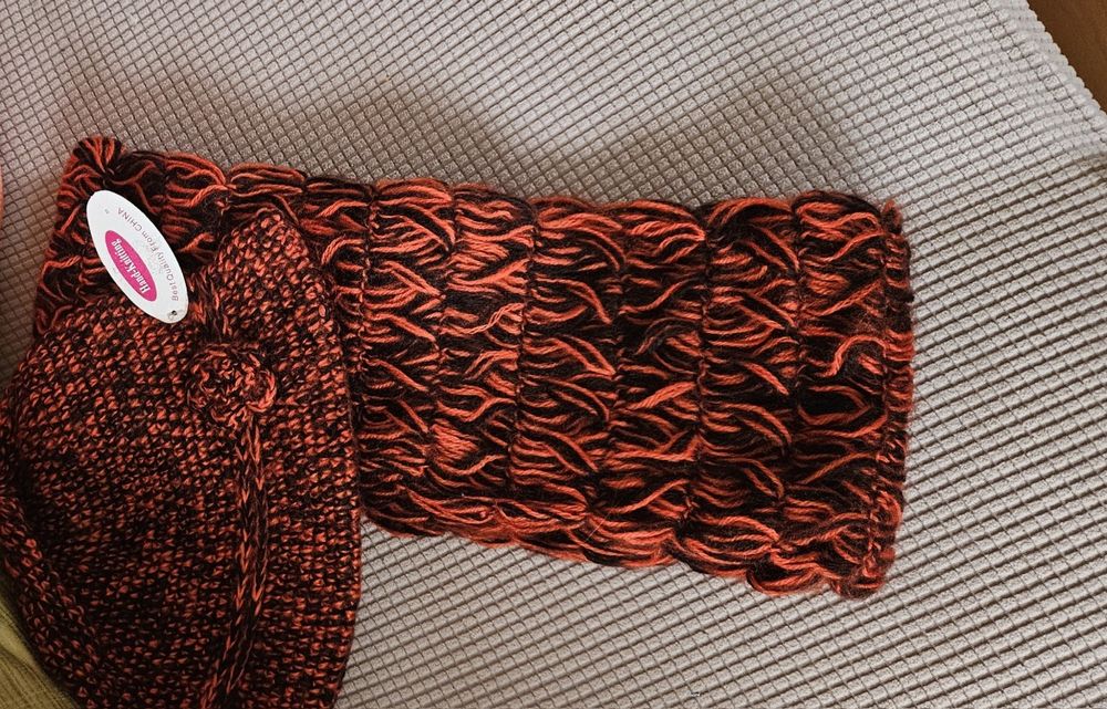 Комплект шапка и шал