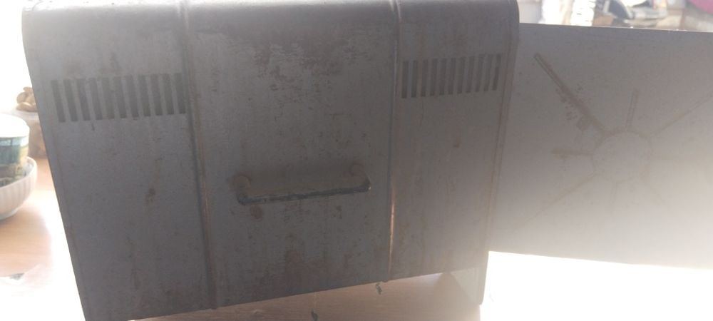 Продам электропечь в хорошем состоянии,