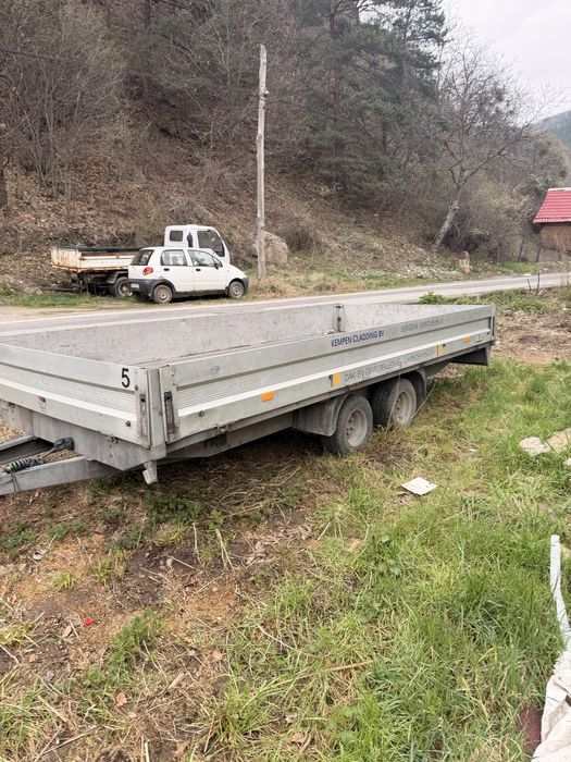 Vand remorca , poate fi folosita si ca platforma 2 axe 2500kg