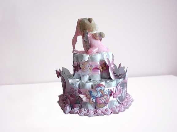 Торта от памперси за момиченце