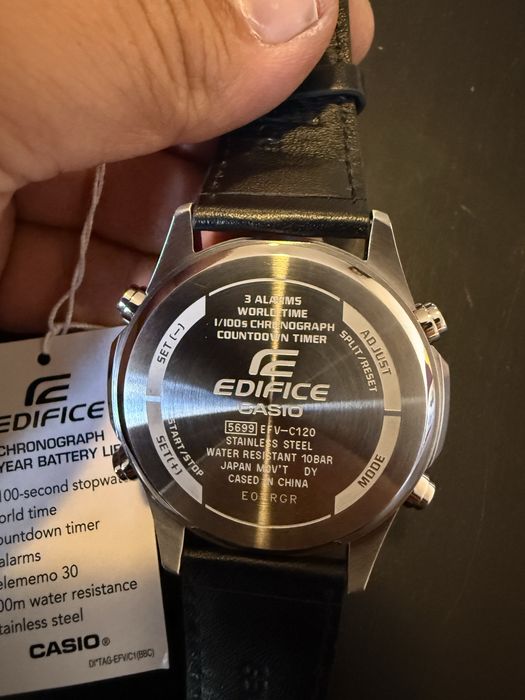 Часовник Casio нов