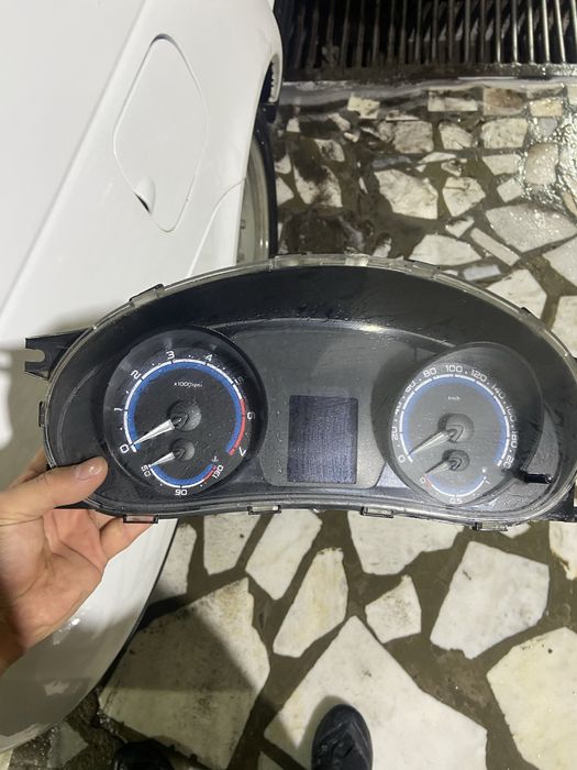 щиток прибора приора 2