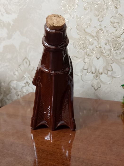 Коллекционные керамические штофы. См. все фото