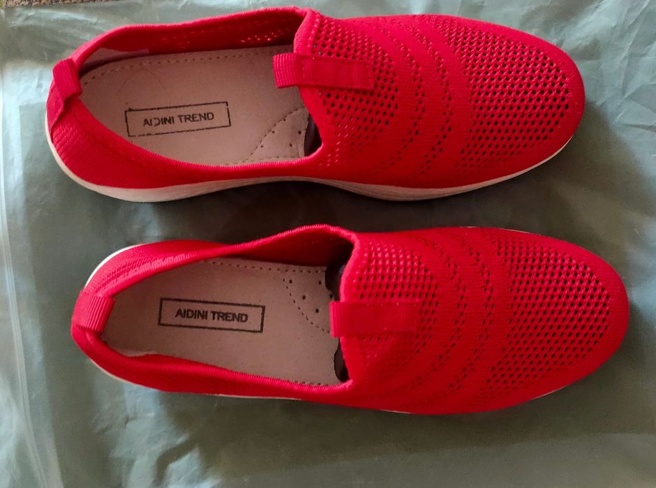 Продаются туфли женские