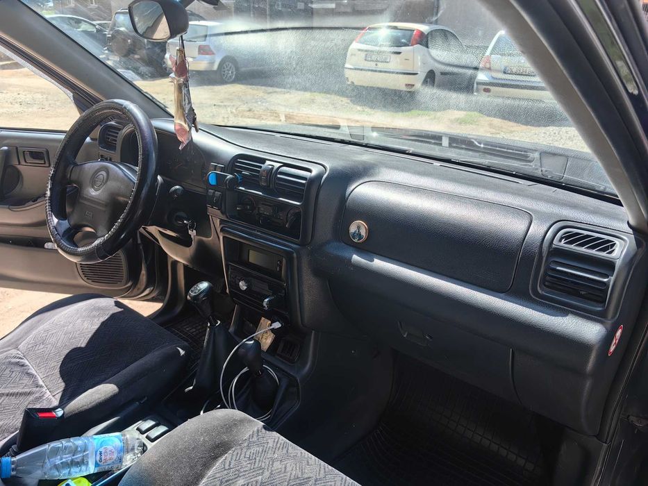 Опел Фронтера Б 2.2.116 кония