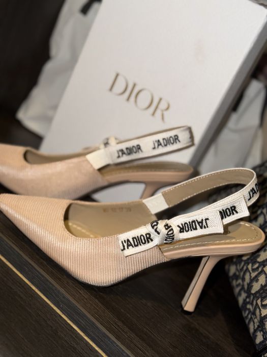 Обувки на ток Dior