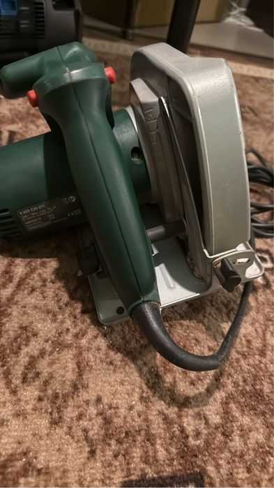 Ръчен електрически циркуляр