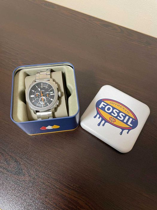 Часовник Fossil мъжки в сребристо FS6095