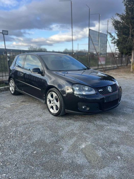 Продавам Голф 5 GTI 2.0 TFSI 200кс бензин на ЧАСТИ, както и други коли