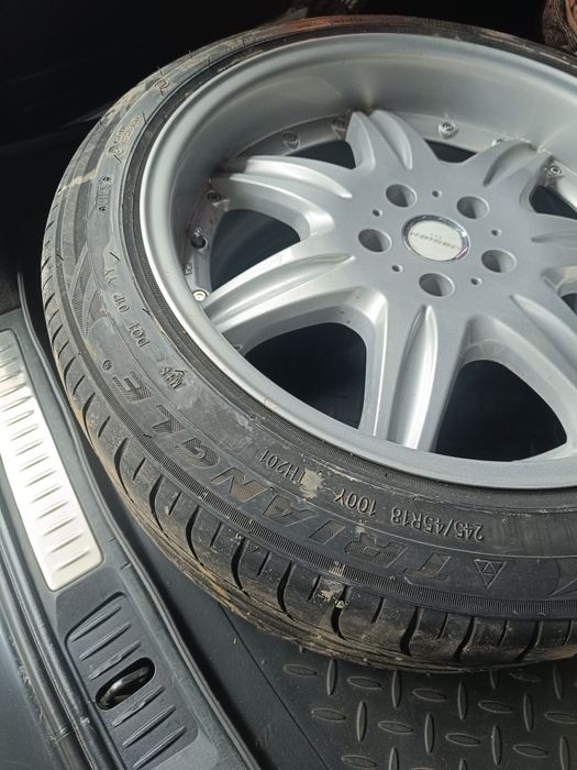 Продам диски с резиной на 18