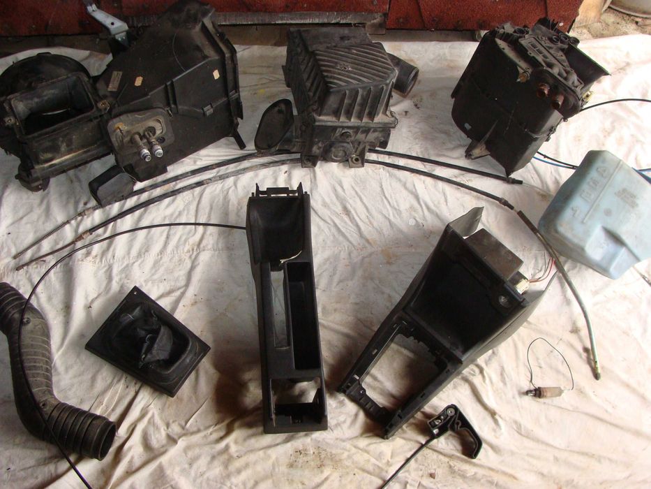 Пасат 2/B3/ 1.8 Mi, 90к., тъмно син, комби, на части - I Част