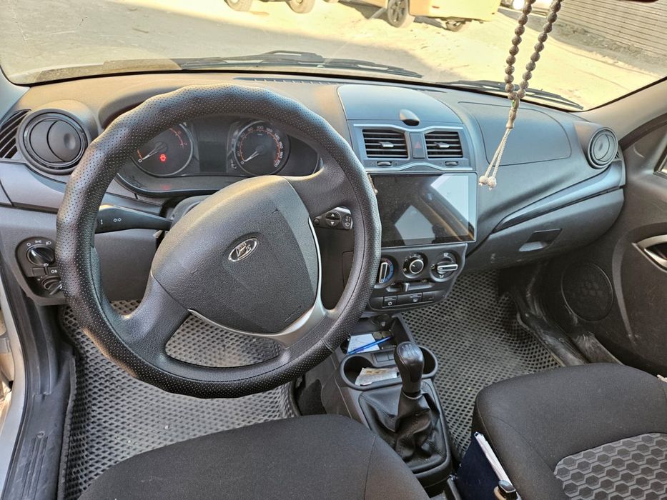 Продам Lada GRANTA 2190