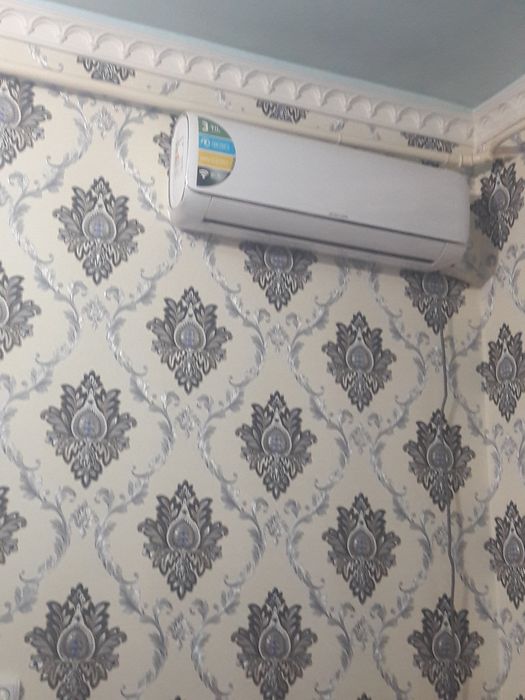 Дом сотилади шовот канали буйида