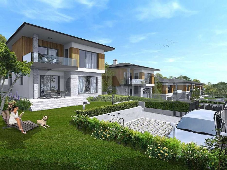 Нова двуетажна къща в село Здравец