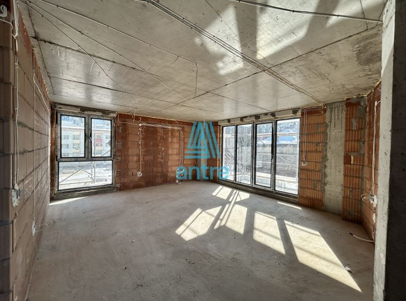 Продава се Тристаен апартамент в София, Павлово - 115 кв.м за 2957 €/кв.м - Снимка #4