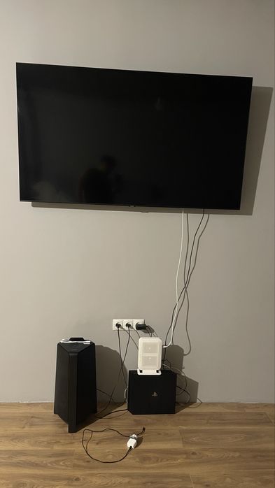 Телевизор Samsung 8 серии 65”-165,1см