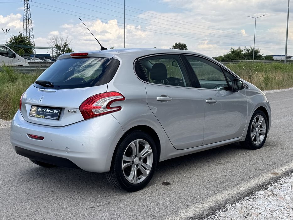 Peugeot 208 1.6 *194848км* Холандия