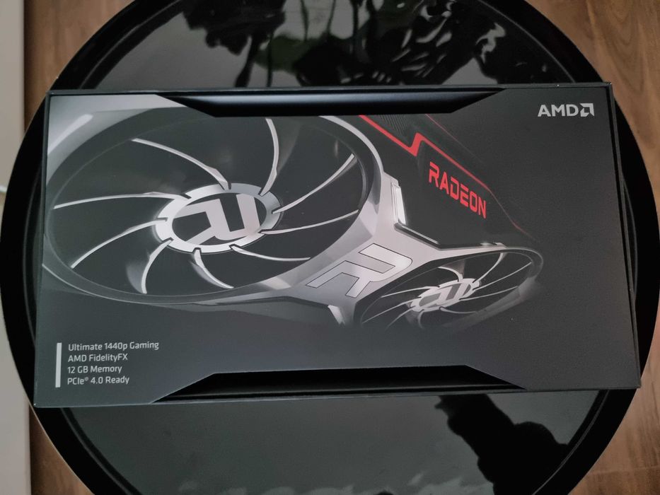 Placa video AMD Radeon RX 6700 XT 12GB Founders Edition