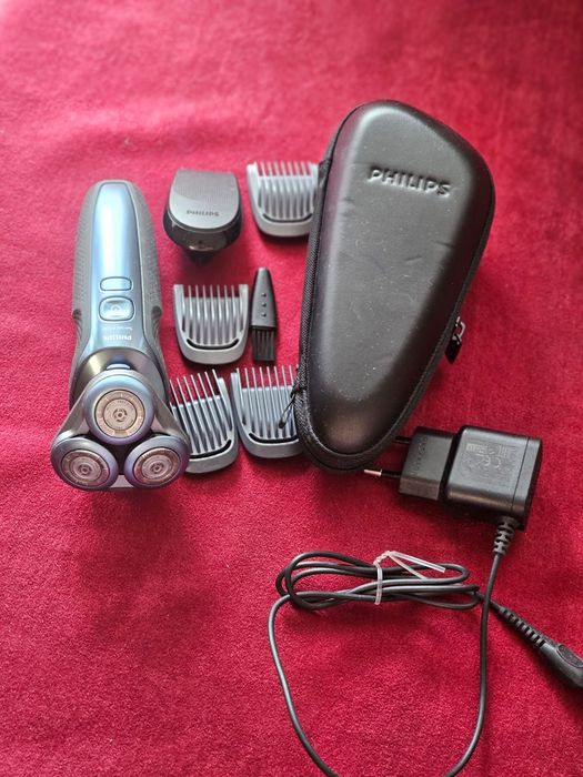 Aparat de ras Philips Series 6000