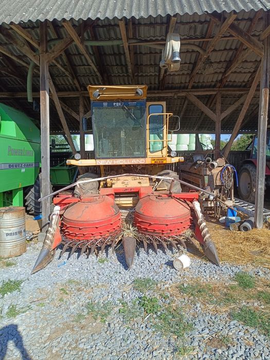 Combina de siloz New Holland