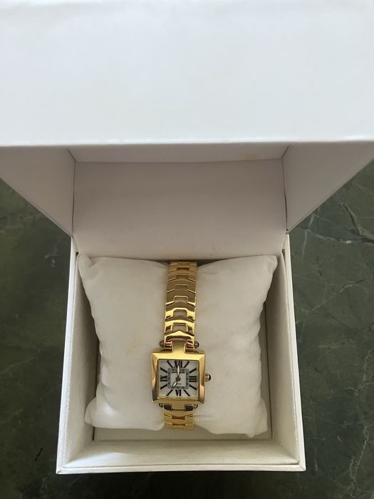 Чисто нов дамски часовник Pierre Cardin – златист, с кутия