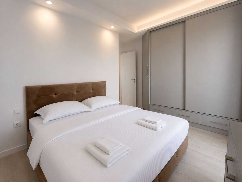 Cosmopolis 3 camere Regim Hotelier