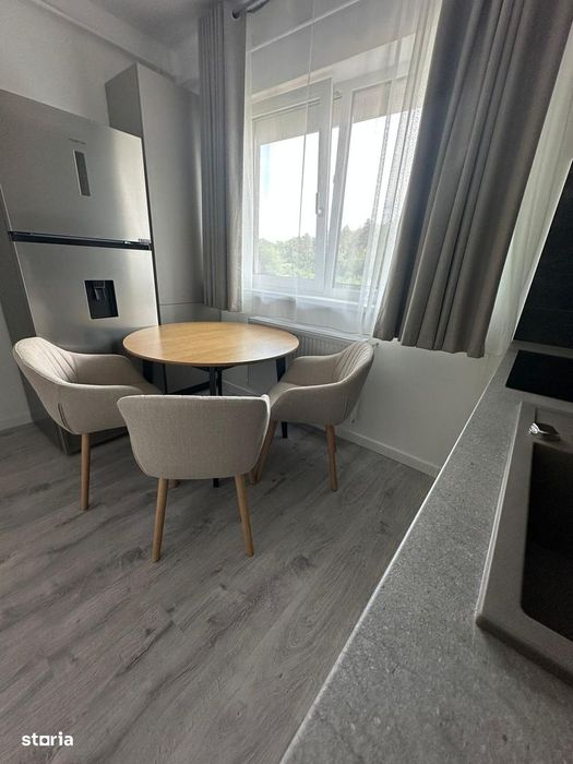 De Inchiriat Apartament Cu 1 Camera & Parcare Subterana  / 400 €/Lună