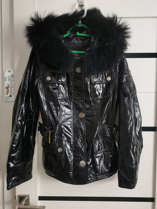 Продам женский зимний пуховик